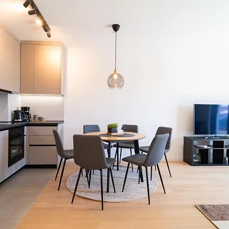 Cosmopolitan By Belmont Realty
