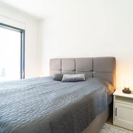 Apartman Cosmopolitan By Belmont Realty *